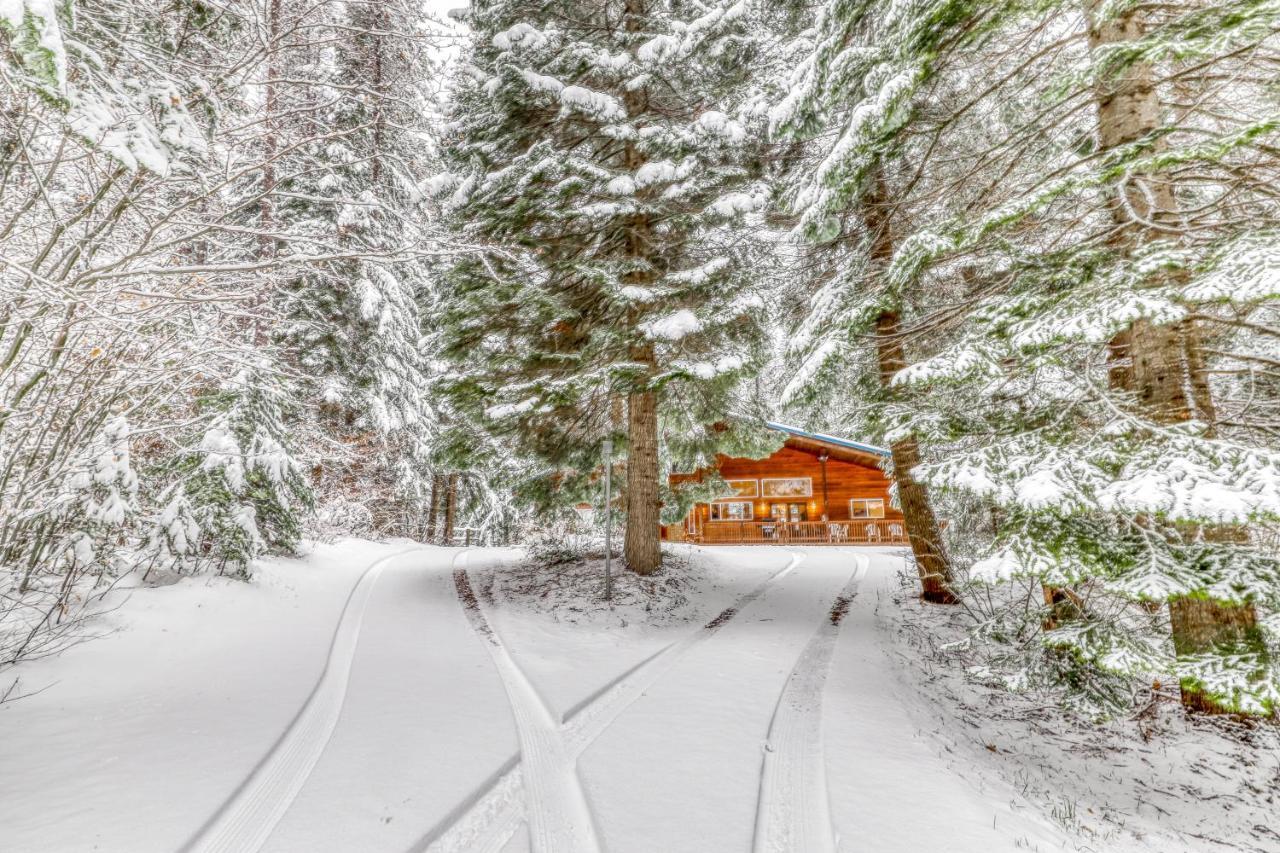 Elk Tracks Lodge Pine Glen ภายนอก รูปภาพ