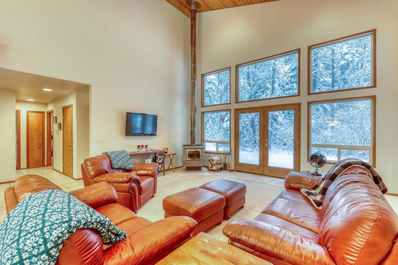 Elk Tracks Lodge Pine Glen ภายนอก รูปภาพ